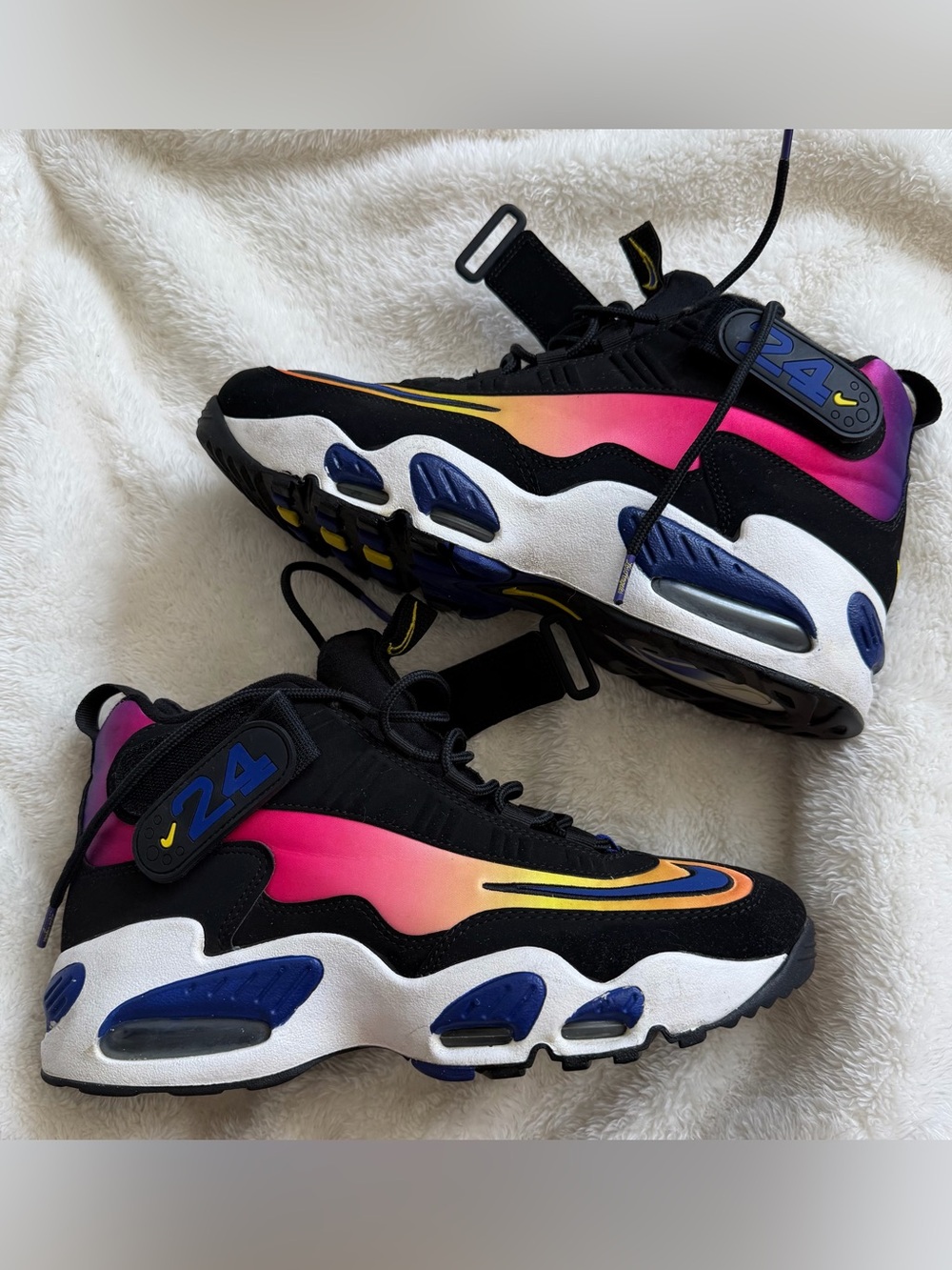 Nike Air Griffey Max 1   
9.5 - Picture 2 of 16